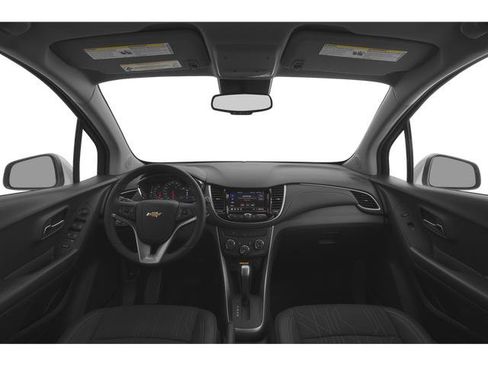 Used 2020 Chevrolet Trax LT w/ LT Convenience Package image 5