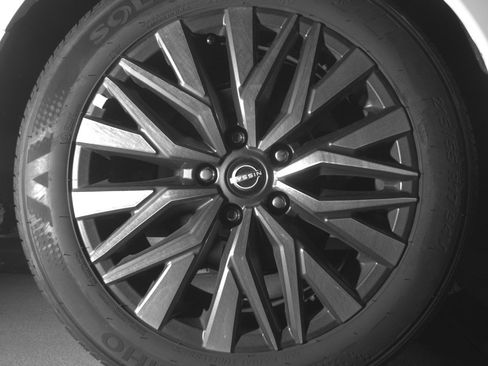 Used 2025 Nissan Altima 2.5 SV image 12