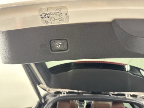 Used 2017 Lincoln MKX Reserve w/ Lincoln MKX Climate Package AWD/4WD image 35