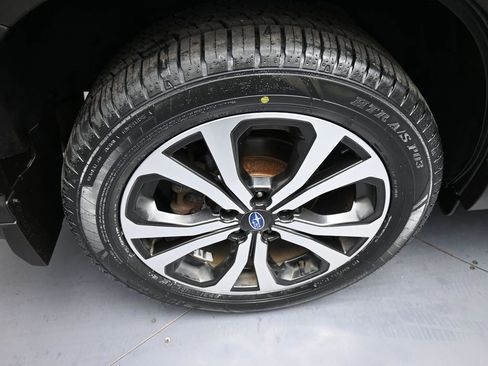 Used 2021 Subaru Forester Limited image 12