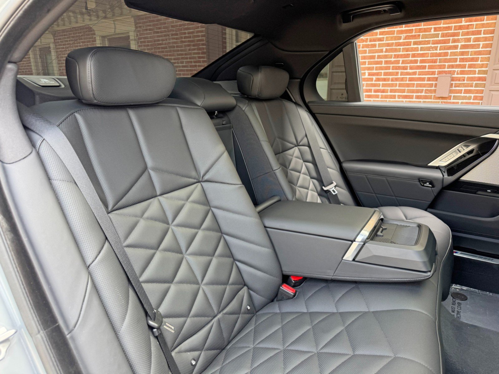 Used 2025 BMW 740i RWD image 50