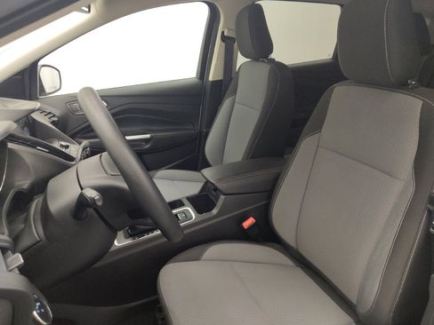 Used 2019 Ford Escape SE image 17