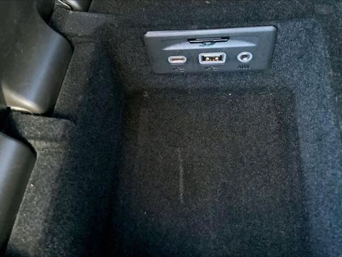 Used 2023 Chevrolet Corvette Stingray Premium Conv w/ Battery Protection Package image 30