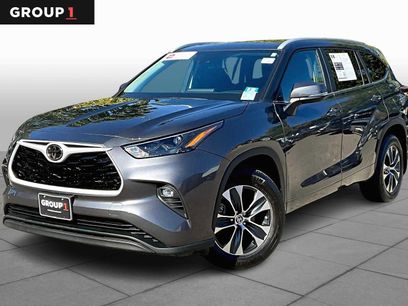 Certified 2024 Toyota Highlander XLE