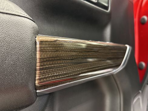 Used 2021 Chevrolet Silverado 1500 LT Trail Boss w/ LPO, Dark Essentials Package image 5