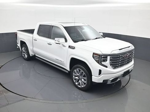 Used 2022 GMC Sierra 1500 Denali w/ Denali Reserve Package AWD/4WD image 15