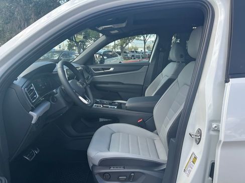 New 2026 Volkswagen Atlas Cross Sport SEL R-Line image 9