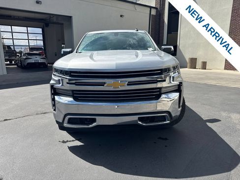Used 2021 Chevrolet Silverado 1500 LT AWD/4WD image 2