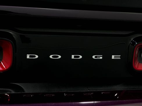 Used 2022 Dodge Challenger SRT Hellcat w/ Plus Package RWD image 36