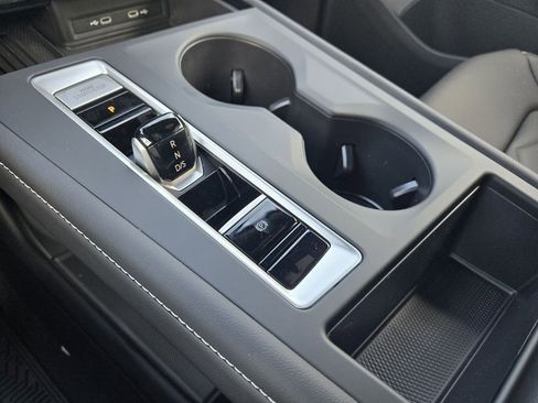 New 2026 Volkswagen Atlas Cross Sport SE AWD/4WD image 17
