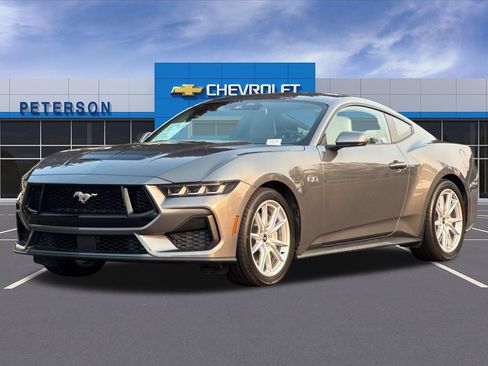 Used 2025 Ford Mustang GT Premium RWD image 9