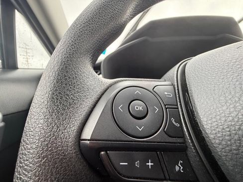 Used 2025 Toyota RAV4 LE image 19