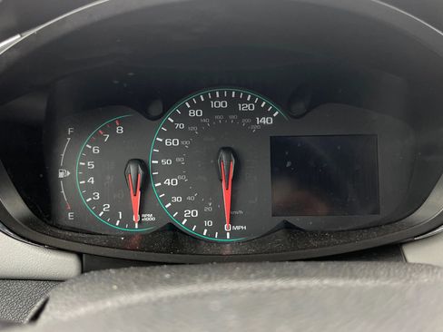 Used 2018 Chevrolet Trax LT w/ Sun & Sound Package image 18