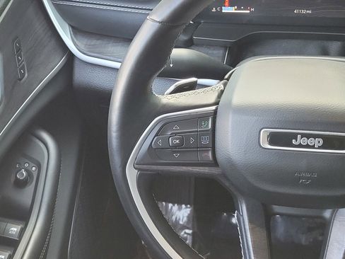 Used 2021 Jeep Grand Cherokee L Limited image 13