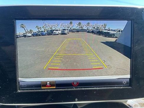 Used 2019 Mercedes-Benz GLC 300 image 13