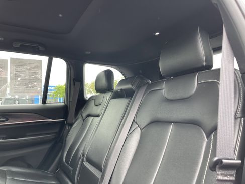 Used 2024 Jeep Grand Cherokee Limited 4xe AWD/4WD image 24