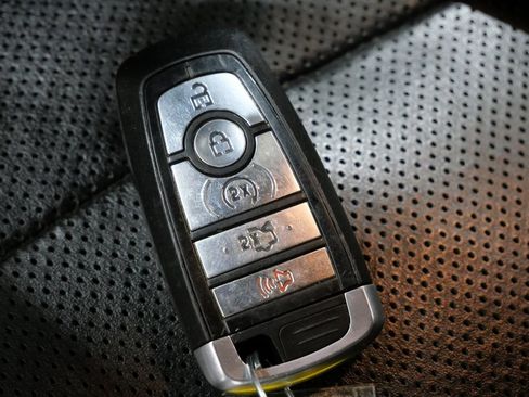 Used 2019 Ford Mustang Premium image 26