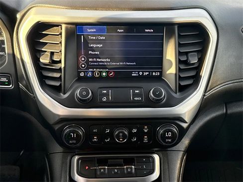 Used 2023 GMC Acadia SLE w/ Driver Convenience Package image 13