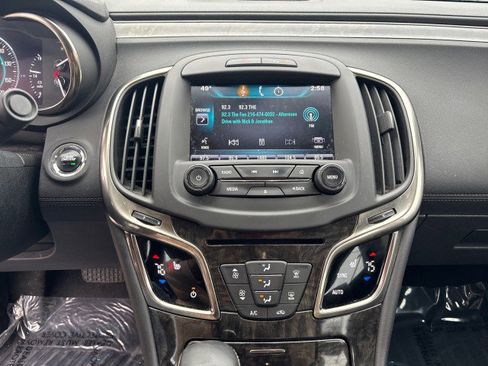 Used 2015 Buick LaCrosse Leather image 14