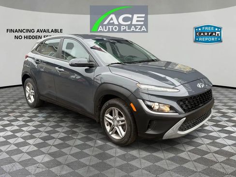 Used 2023 Hyundai Kona SE image 1