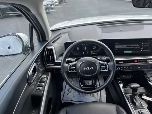 Used 2025 Kia Sorento S FWD image 20