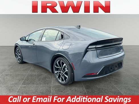 New 2026 Toyota Prius Plug-In Hybrid image 3