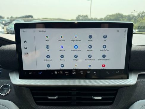 Used 2025 Ford Explorer Platinum w/ Ultimate Package image 36