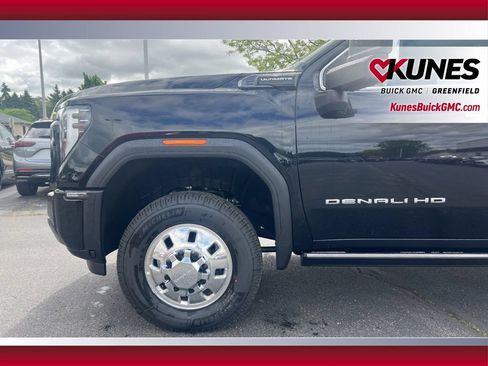 New 2026 GMC Sierra 3500 Denali Ultimate AWD/4WD image 13