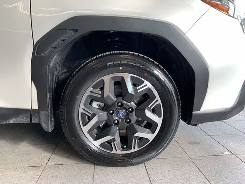 New 2025 Subaru Forester Premium image 21