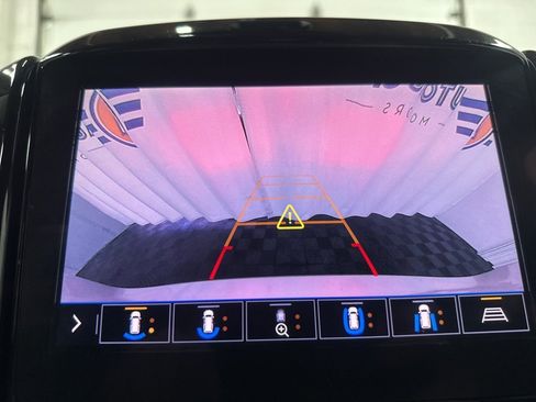 Used 2021 Chevrolet Traverse RS image 29