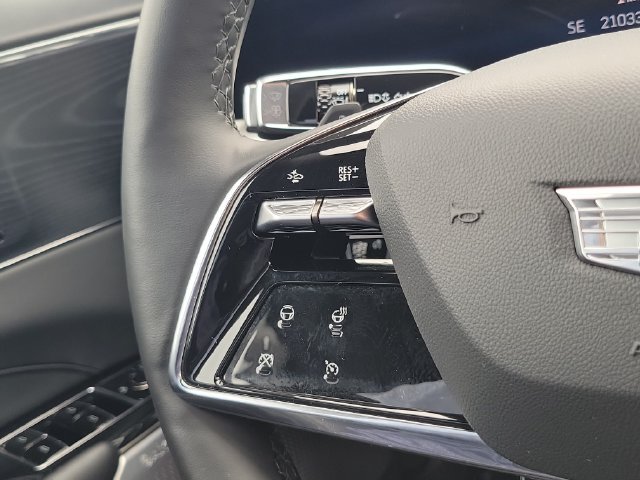 Certified 2024 Cadillac Lyriq Luxury AWD/4WD image 12