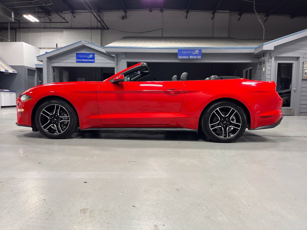 Used 2018 Ford Mustang Premium RWD image 13
