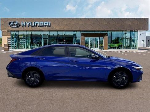 New 2026 Hyundai Elantra Sport image 9