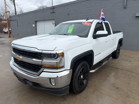 Used 2016 Chevrolet Silverado 1500 LT w/ All Star Edition image 9