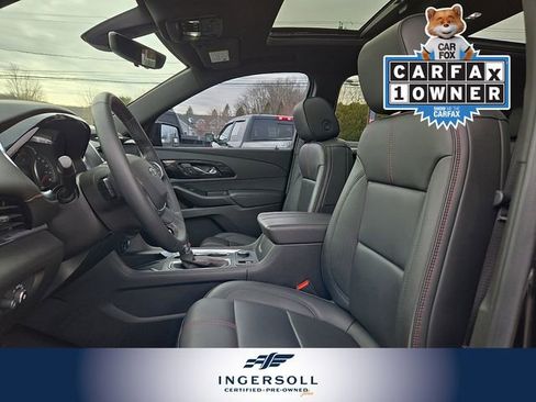 Used 2023 Chevrolet Traverse RS image 17