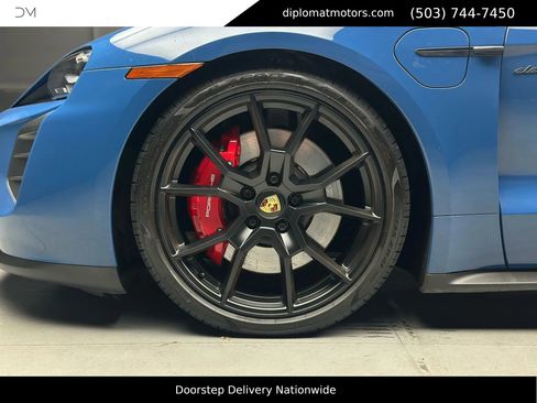 Used 2022 Porsche Taycan GTS w/ Premium Package (P6U) image 40