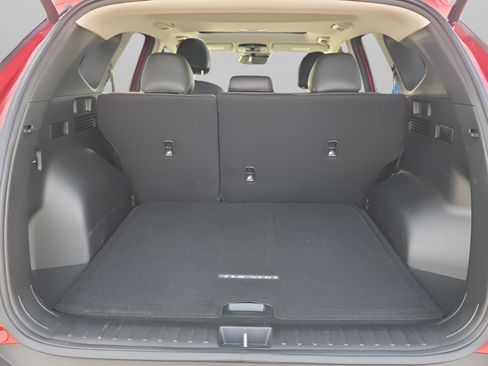 Used 2025 Hyundai Tucson SEL FWD image 98