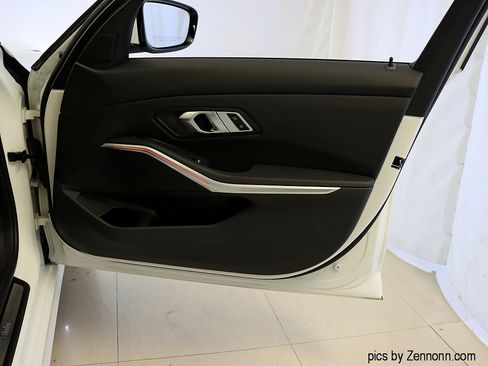 Certified 2023 BMW 330i xDrive Sedan w/ Convenience Package image 30