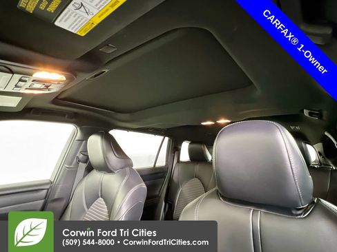 Used 2021 Toyota Highlander XSE AWD/4WD image 25