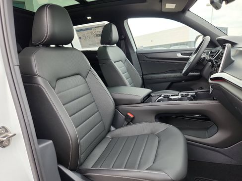 New 2026 Volkswagen Atlas Cross Sport SEL R-Line AWD/4WD image 15