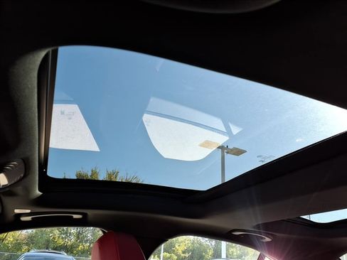 New 2025 Alfa Romeo Giulia w/ Veloce Package Rwd image 14