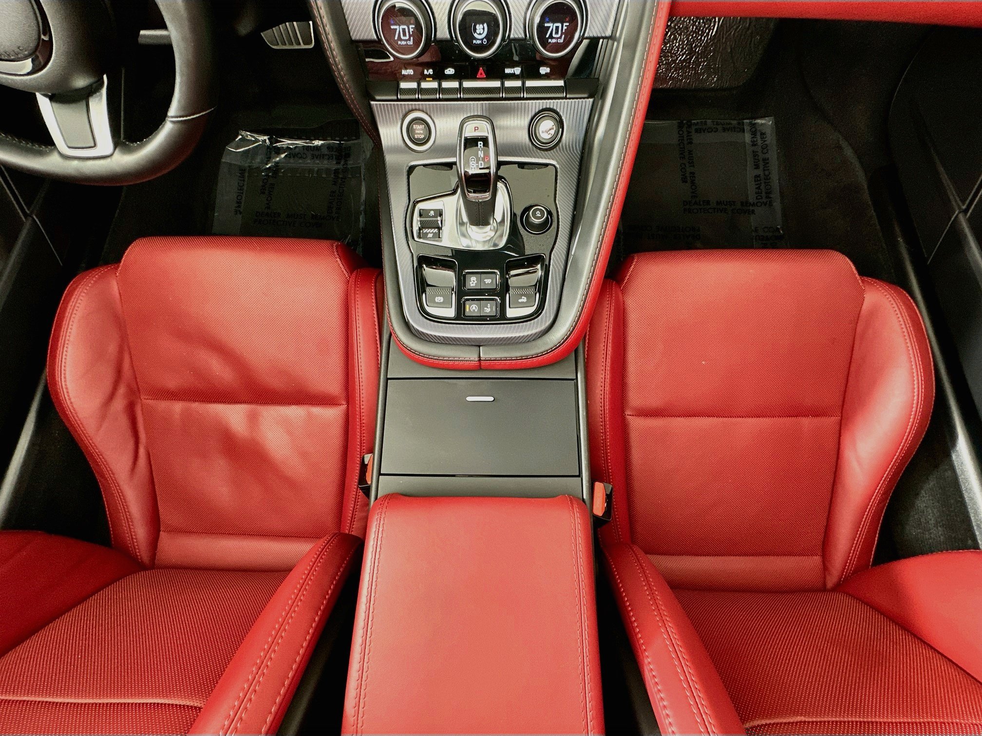 Used 2024 Jaguar F-TYPE R-Dynamic RWD image 22