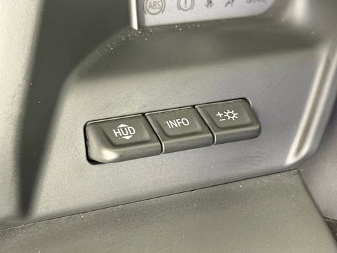 Used 2024 GMC Sierra 2500 AT4 w/ AT4 Premium Plus Package AWD/4WD image 26