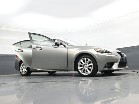 Used 2014 Lexus IS 250 AWD w/ Premium Package image 43
