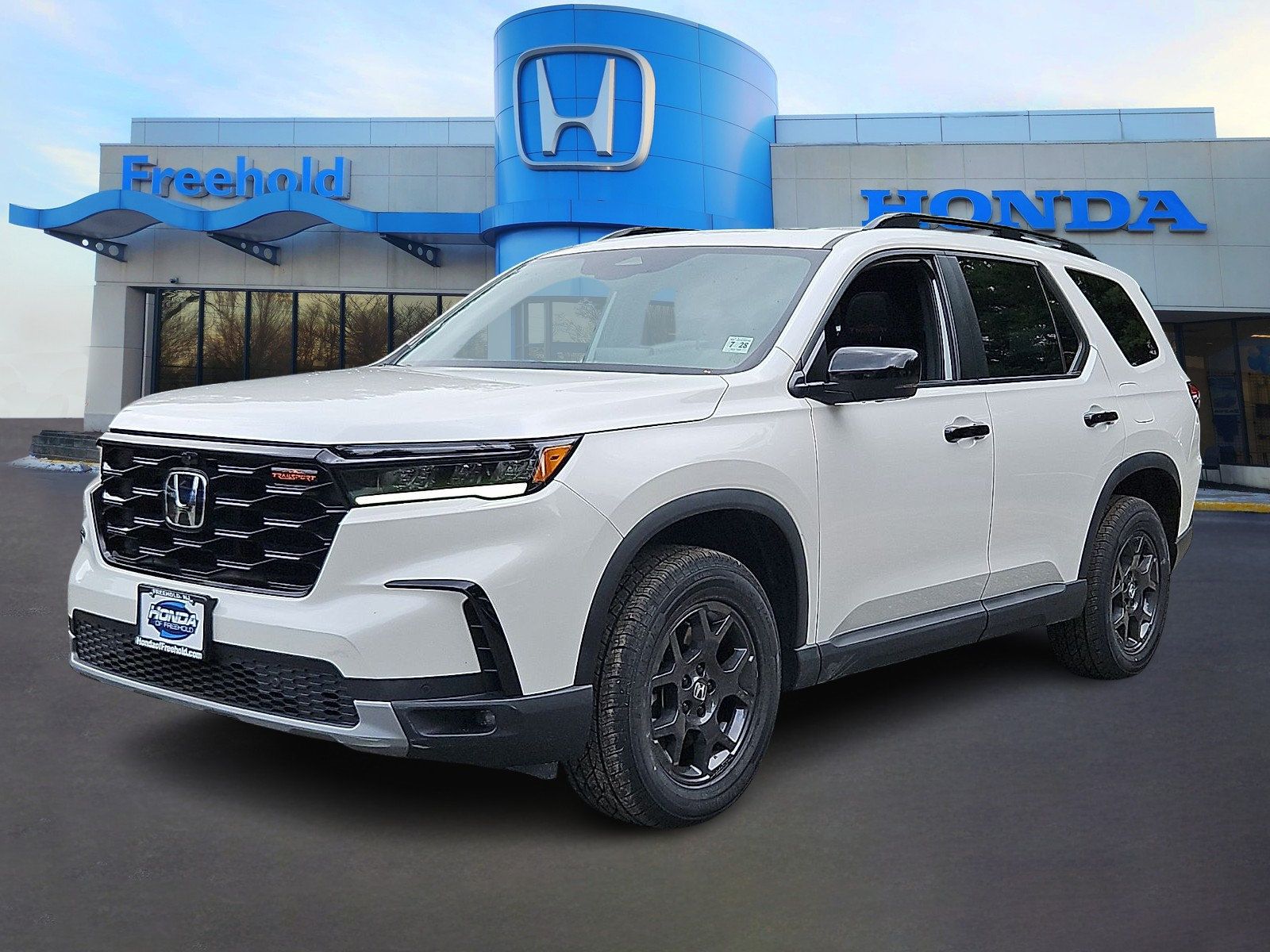 Certified 2023 Honda Pilot TrailSport image 3