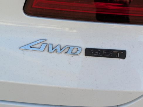 Used 2025 Genesis GV80 3.5T Prestige AWD/4WD image 11