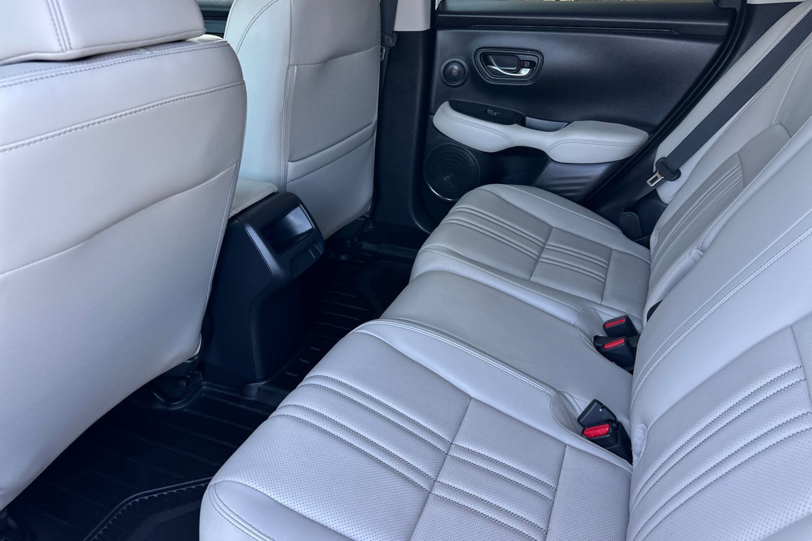 Certified 2024 Honda HR-V EX-L image 12