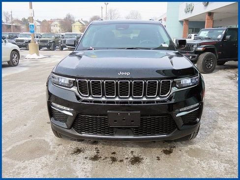 Certified 2023 Jeep Grand Cherokee Limited image 2