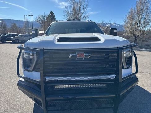 Used 2025 Chevrolet Silverado 3500 LTZ w/ LTZ Plus Package AWD/4WD image 15