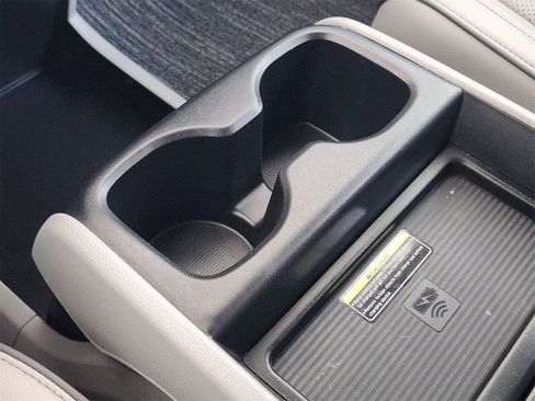 Certified 2024 Honda Odyssey Elite image 19